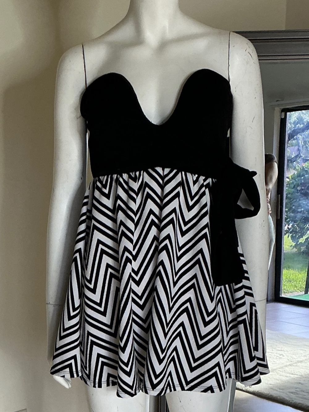 Papaya Black and White Chevron Strapless Mini Dress with Side Bow